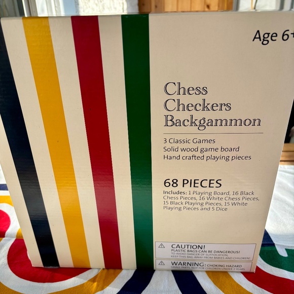 RARE: HBC Double-sided WOODEN Chess/Backgammon Board. Like new! - Picture 1 of 4